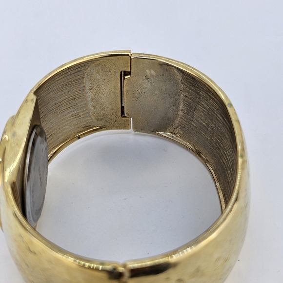 28MM Women's Gold Tone Hammered Cuff Watch Crystal Bezel 5.75" New Battery - Picture 12 of 13